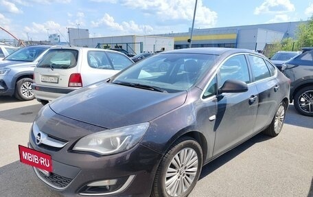 Opel Astra J, 2013 год, 999 000 рублей, 2 фотография
