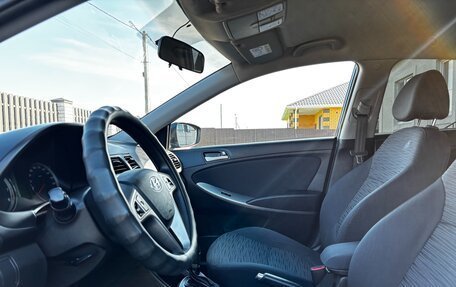 Hyundai Solaris II рестайлинг, 2015 год, 1 100 000 рублей, 7 фотография