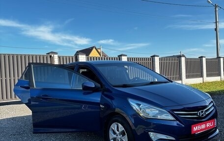 Hyundai Solaris II рестайлинг, 2015 год, 1 100 000 рублей, 15 фотография