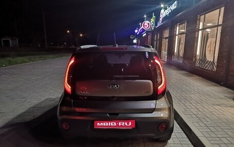 KIA Soul II рестайлинг, 2017 год, 1 650 000 рублей, 2 фотография