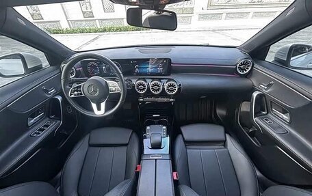 Mercedes-Benz A-Класс, 2022 год, 1 599 000 рублей, 9 фотография
