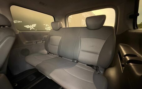 Hyundai Grand Starex Grand Starex I рестайлинг 2, 2011 год, 1 600 000 рублей, 13 фотография