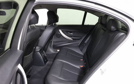 BMW 3 серия, 2016 год, 1 750 000 рублей, 13 фотография