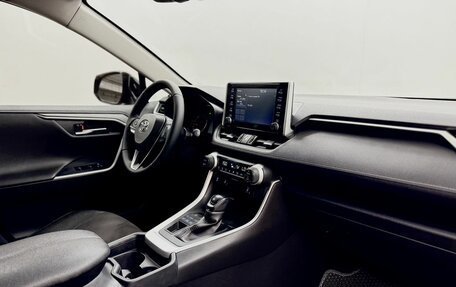 Toyota RAV4, 2020 год, 3 768 000 рублей, 12 фотография