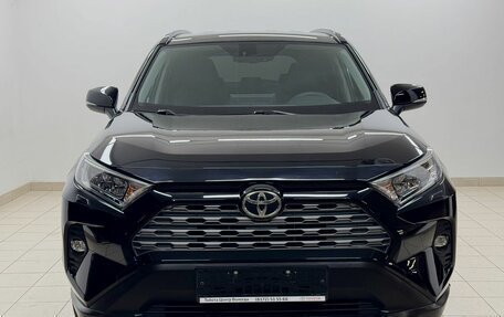 Toyota RAV4, 2020 год, 3 768 000 рублей, 2 фотография
