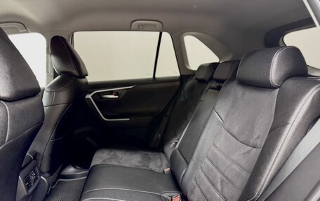 Toyota RAV4, 2020 год, 3 768 000 рублей, 14 фотография