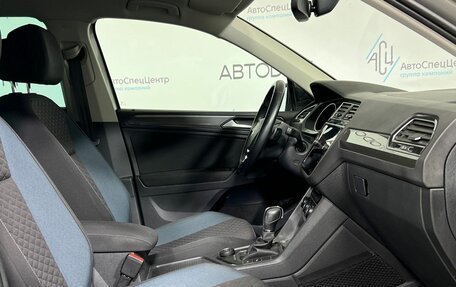 Volkswagen Tiguan II, 2019 год, 2 319 000 рублей, 12 фотография