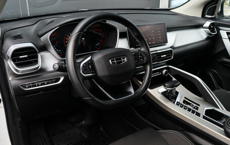 Geely Coolray I, 2022 год, 1 670 000 рублей, 13 фотография