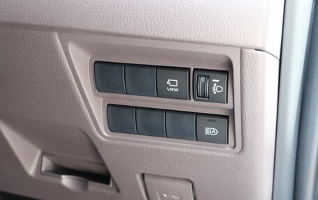 Toyota Yaris, 2022 год, 1 121 000 рублей, 12 фотография