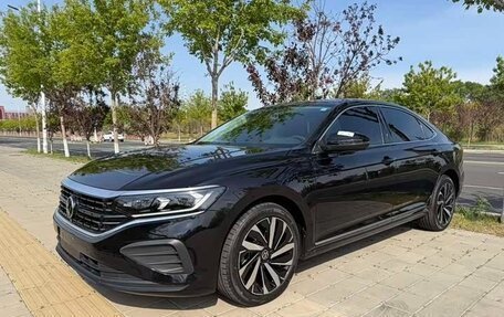 Volkswagen Passat B8 рестайлинг, 2022 год, 2 390 000 рублей, 1 фотография