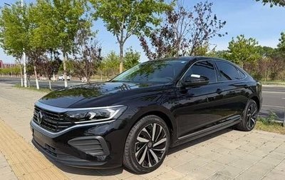 Volkswagen Passat B8 рестайлинг, 2022 год, 2 390 000 рублей, 1 фотография