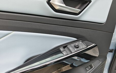 Volkswagen ID.4, 2023 год, 3 849 000 рублей, 27 фотография