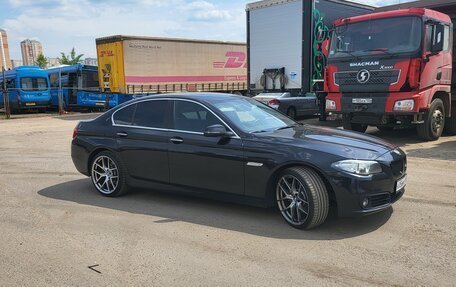 BMW 5 серия, 2014 год, 2 450 000 рублей, 3 фотография