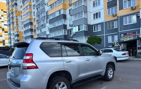 Toyota Land Cruiser Prado 150 рестайлинг 2, 2014 год, 3 990 000 рублей, 15 фотография