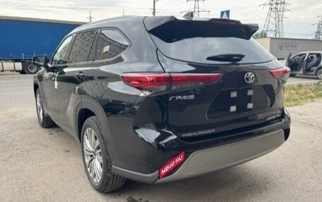 Toyota Highlander, 2026 год, 4 950 000 рублей, 6 фотография