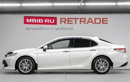 Toyota Camry, 2018 год, 2 890 000 рублей, 9 фотография