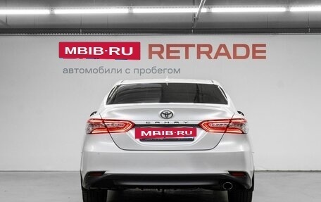 Toyota Camry, 2018 год, 2 890 000 рублей, 7 фотография
