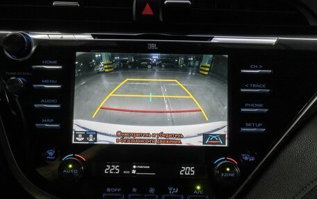 Toyota Camry, 2018 год, 2 890 000 рублей, 24 фотография