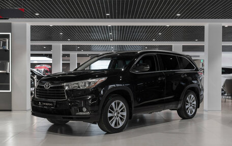 Toyota Highlander III, 2014 год, 2 645 000 рублей, 1 фотография