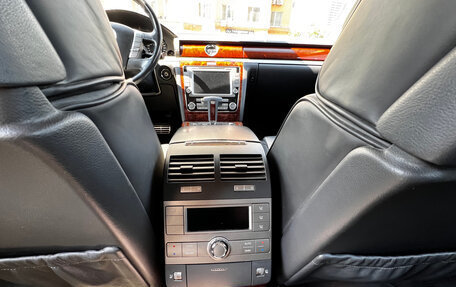Volkswagen Phaeton I рестайлинг, 2012 год, 1 590 000 рублей, 20 фотография