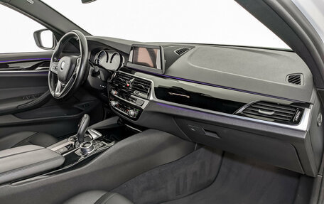 BMW 5 серия, 2017 год, 3 550 000 рублей, 11 фотография