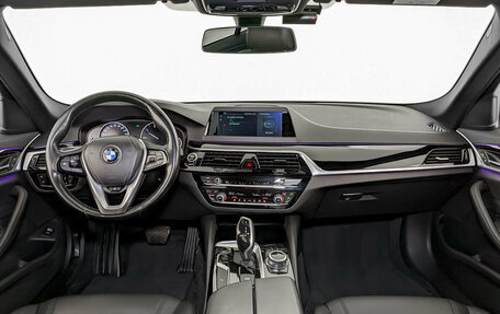 BMW 5 серия, 2017 год, 3 550 000 рублей, 14 фотография