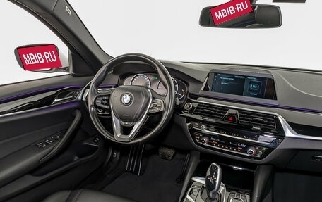 BMW 5 серия, 2017 год, 3 550 000 рублей, 29 фотография