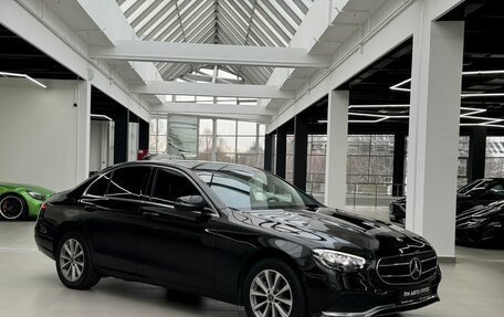 Mercedes-Benz E-Класс, 2021 год, 3 390 000 рублей, 9 фотография