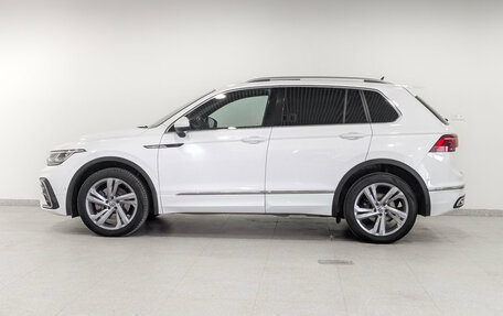 Volkswagen Tiguan II, 2021 год, 3 615 000 рублей, 8 фотография