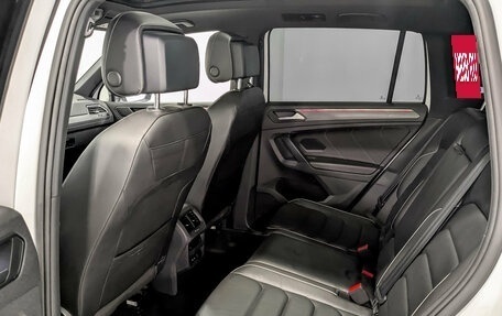 Volkswagen Tiguan II, 2021 год, 3 615 000 рублей, 12 фотография