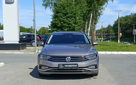 Volkswagen Passat B8 рестайлинг, 2019 год, 2 050 000 рублей, 2 фотография