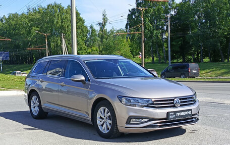 Volkswagen Passat B8 рестайлинг, 2019 год, 2 050 000 рублей, 3 фотография
