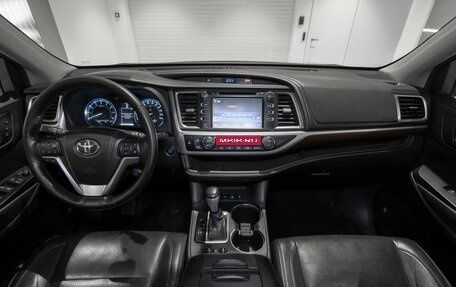 Toyota Highlander III, 2014 год, 2 645 000 рублей, 8 фотография
