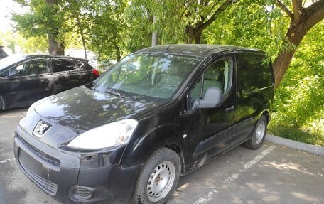Peugeot Partner II рестайлинг 2, 2010 год, 240 000 рублей, 1 фотография