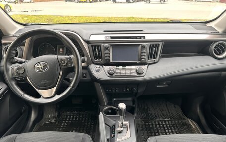 Toyota RAV4, 2018 год, 2 680 000 рублей, 17 фотография