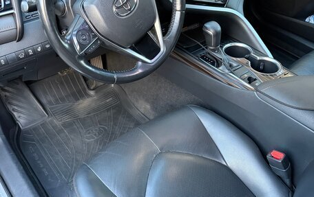 Toyota Camry, 2019 год, 2 850 000 рублей, 5 фотография