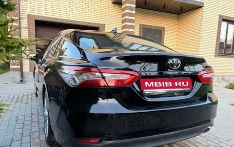 Toyota Camry, 2019 год, 2 850 000 рублей, 4 фотография