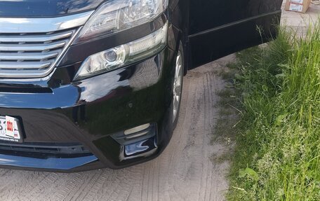 Toyota Vellfire I, 2010 год, 2 280 000 рублей, 12 фотография