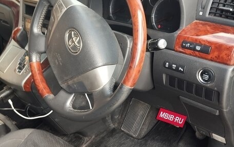 Toyota Vellfire I, 2010 год, 2 280 000 рублей, 11 фотография