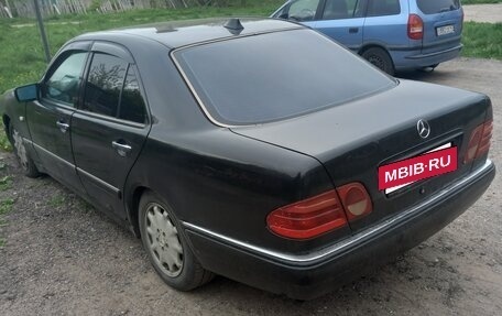 Mercedes-Benz E-Класс, 1998 год, 210 000 рублей, 17 фотография
