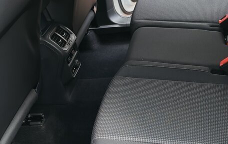 Volkswagen Tiguan II, 2019 год, 2 450 000 рублей, 26 фотография