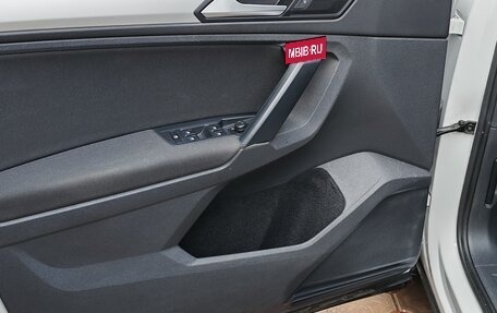 Volkswagen Tiguan II, 2019 год, 2 450 000 рублей, 18 фотография