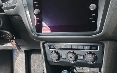 Volkswagen Tiguan II, 2019 год, 2 450 000 рублей, 29 фотография