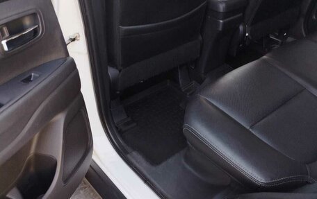 Mitsubishi Outlander III рестайлинг 3, 2014 год, 1 900 000 рублей, 11 фотография