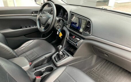 Hyundai Elantra VI рестайлинг, 2017 год, 1 129 000 рублей, 7 фотография