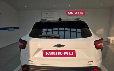 Chevrolet Trax, 2023 год, 1 490 123 рублей, 2 фотография