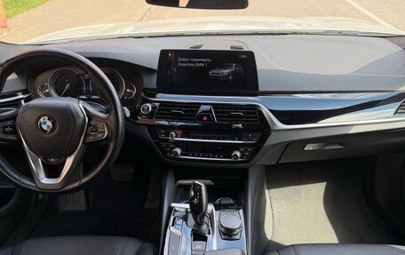 BMW 5 серия, 2017 год, 2 750 000 рублей, 11 фотография