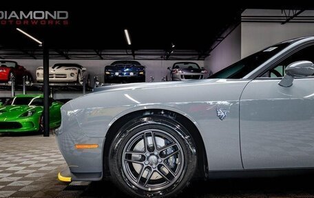 Dodge Challenger III рестайлинг 2, 2023 год, 19 700 000 рублей, 13 фотография