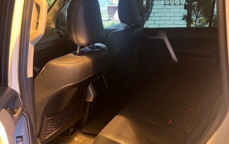 Toyota Land Cruiser Prado 150 рестайлинг 2, 2020 год, 4 900 000 рублей, 2 фотография