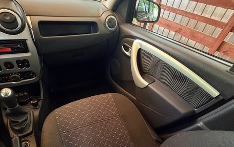 Renault Logan I, 2011 год, 1 100 000 рублей, 8 фотография